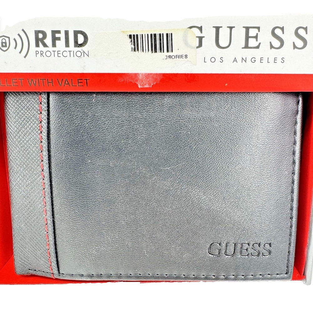 Guess RFID Blocking Wallet Black Leather Bifold Card ID Valet New In Box Flaw